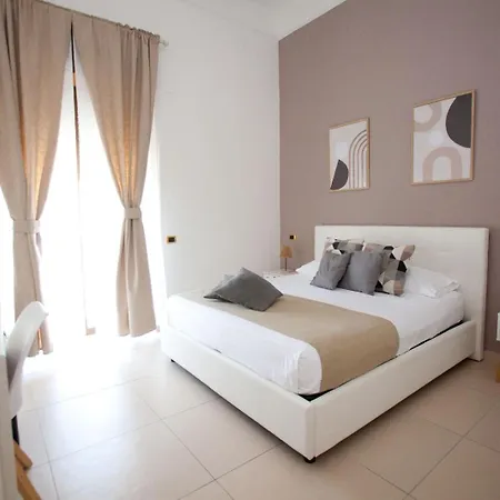 住宿加早餐酒店 Feni 3*