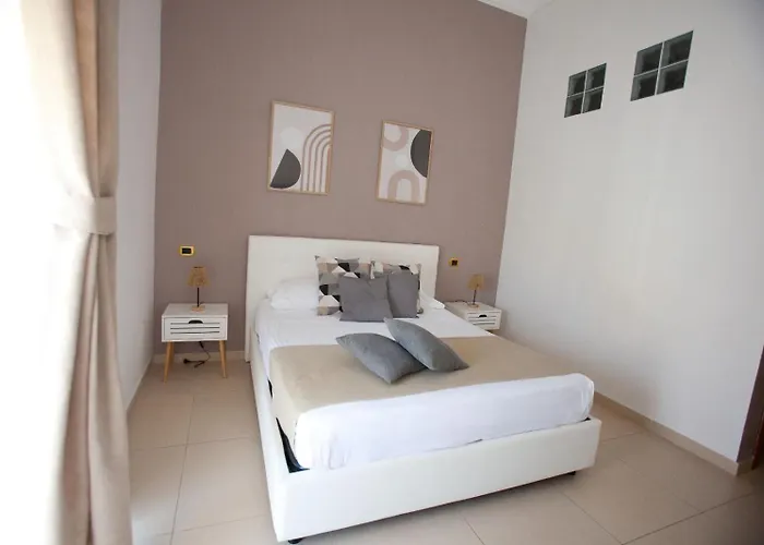 Couette-café Feni Pompéi